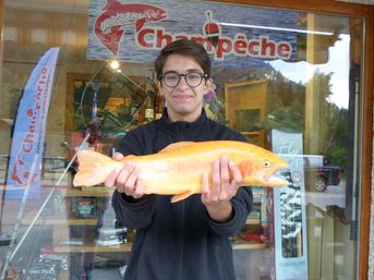 Truite Aguabonita de 48cm et 1,400 Kgr. Bravo au pêcheur Alfonso.